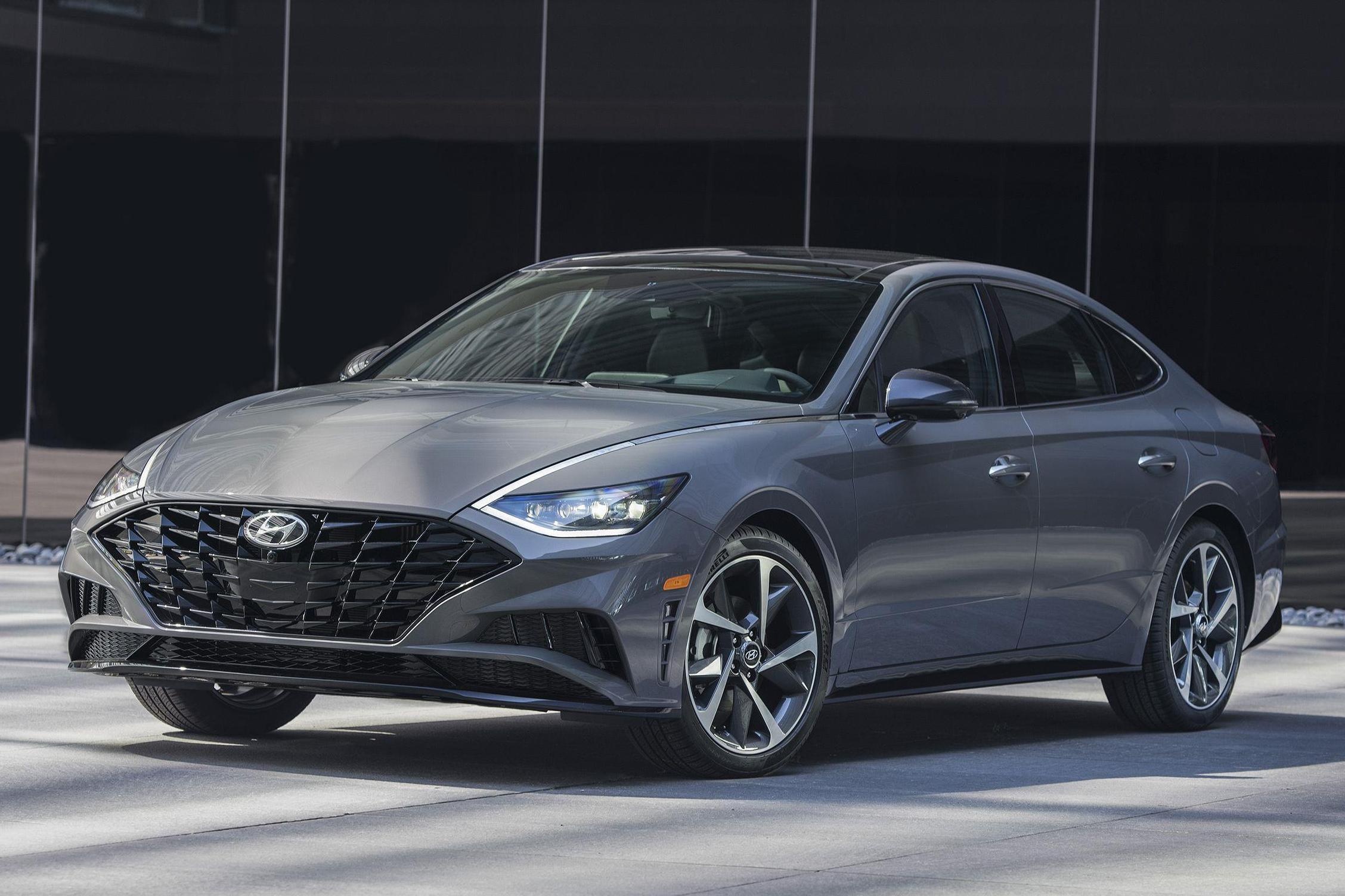 Hyundai Sonata 2020 nhieu tinh nang nhu BMW, Mercedes hinh anh