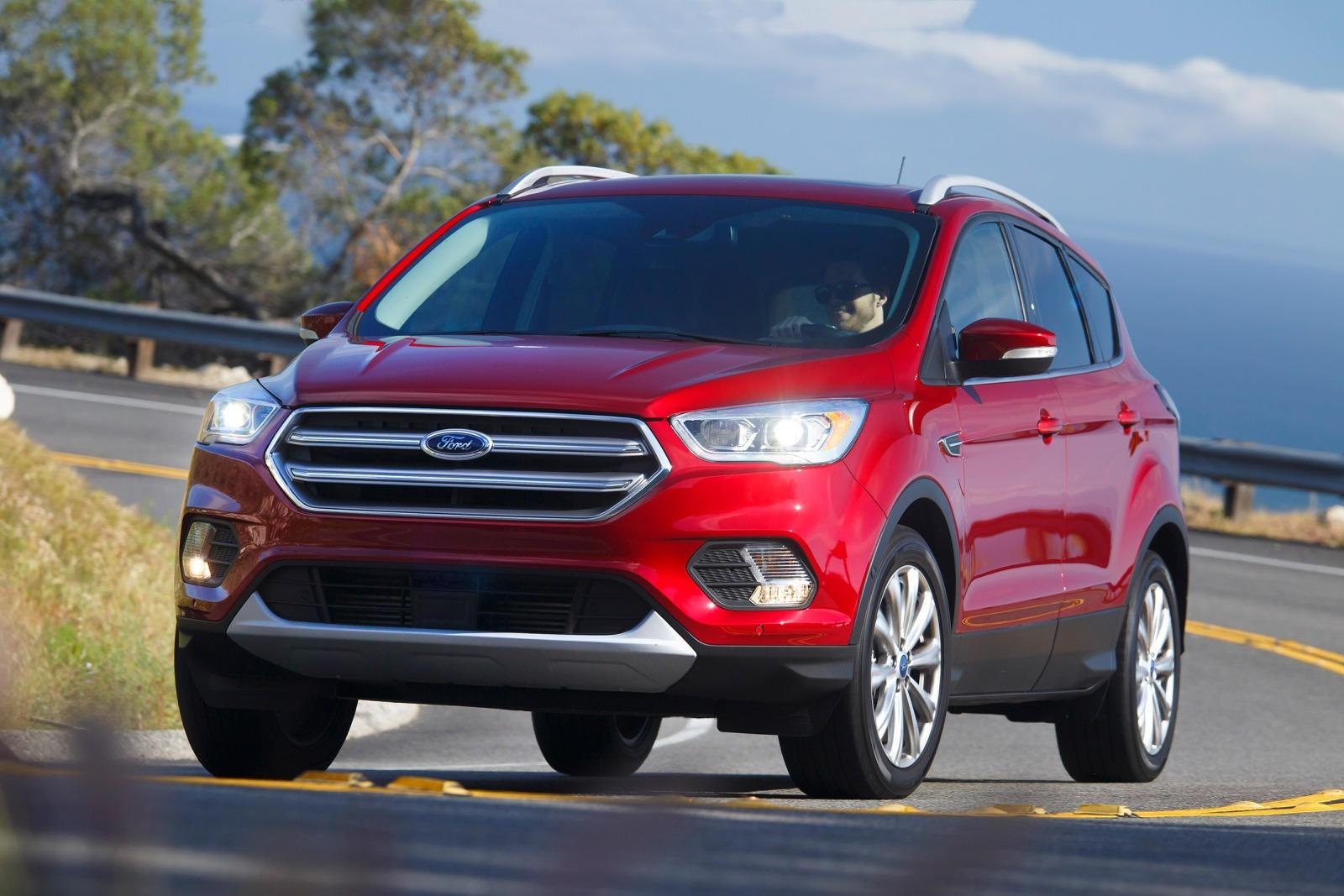 Ford Escape lo anh phien ban 2020, sap trinh lang dau thang 4 hinh anh
