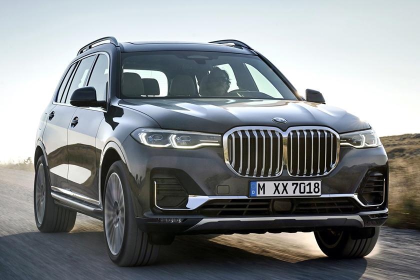 Moi ra duoc vai tuan, BMW X7 da phai trieu hoi gap vi loi ghe ngoi hinh anh