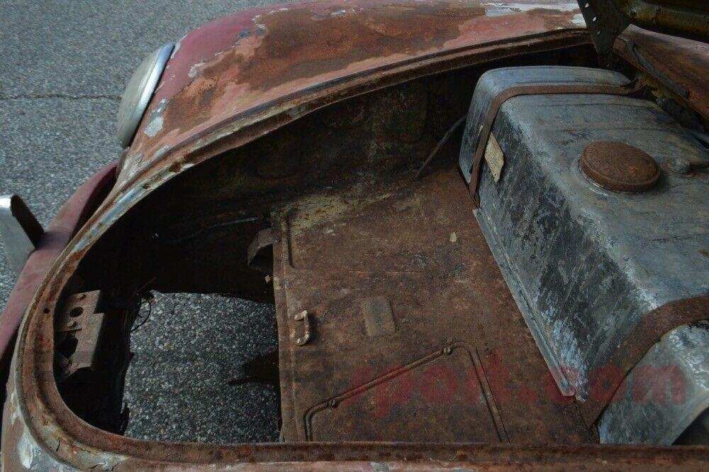 Porsche 356 dong nat gia ngang xe sang anh 4