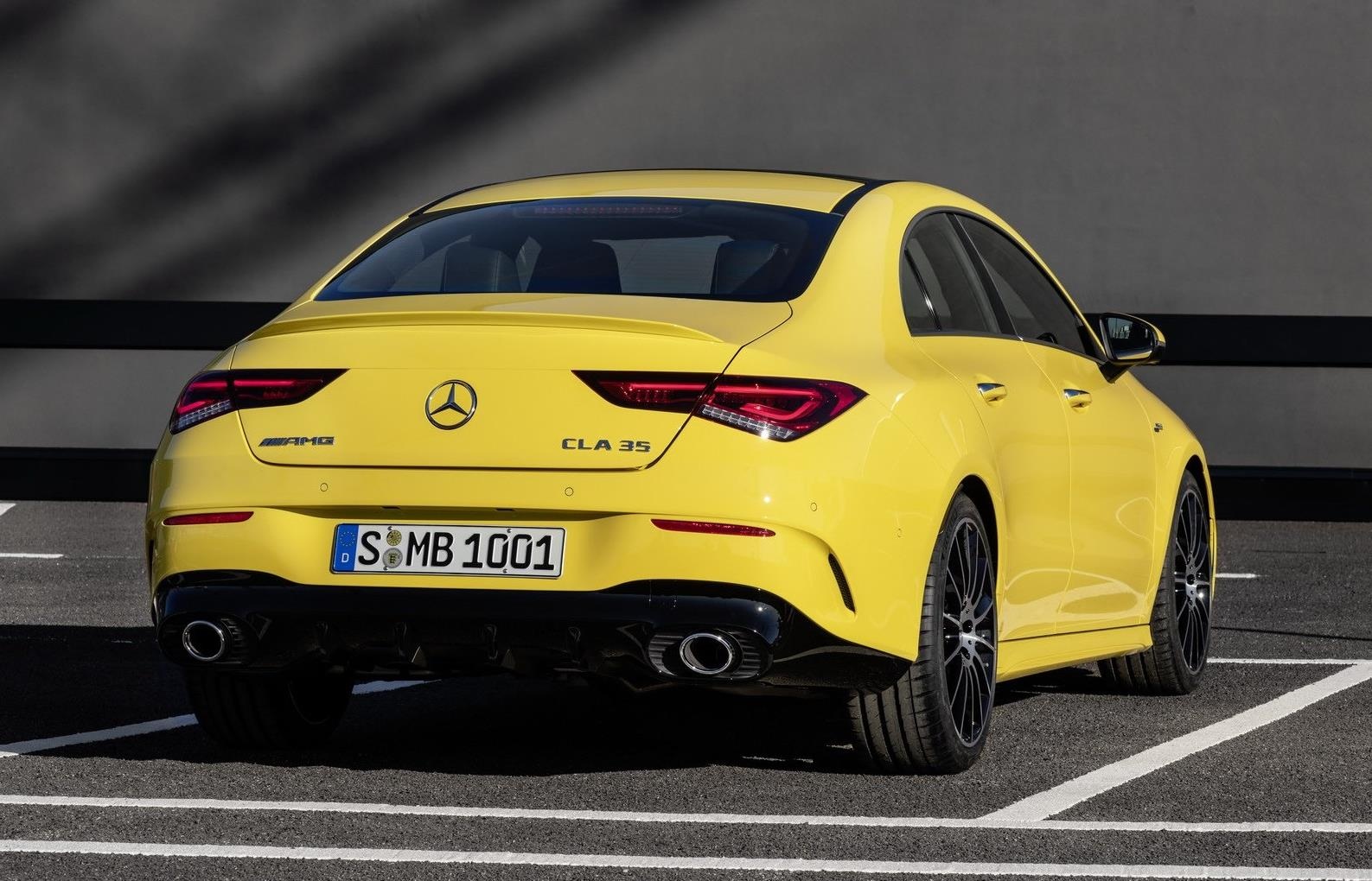 sedan hieu suat cao Mercedes CLA 35 lo dien anh 6