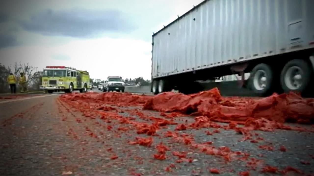 tai nan do khoc do cuoi tren cao toc anh 9