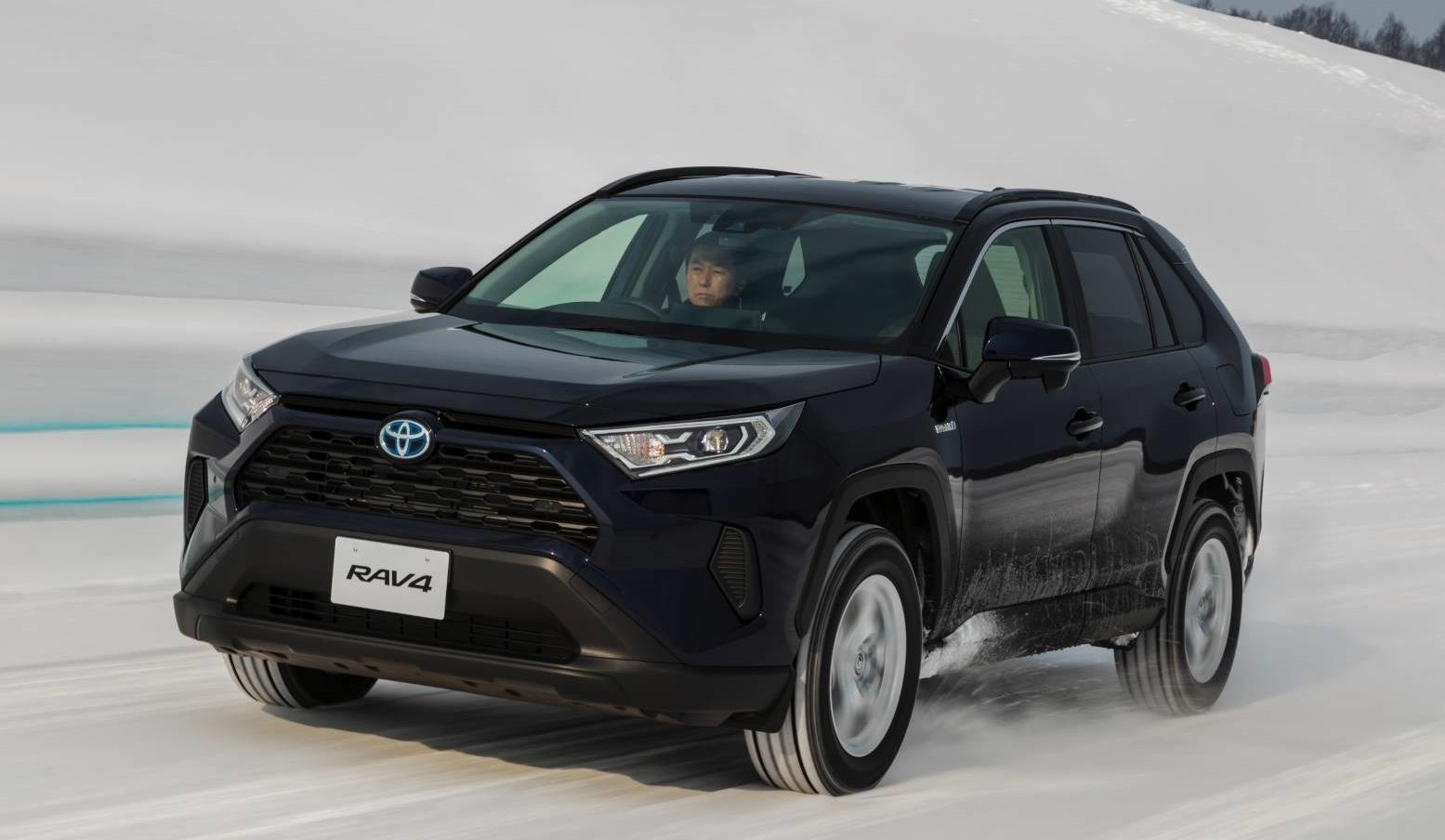 Toyota RAV4 2019 'hoi huong' voi dong co moi va dan dong AWD hinh anh