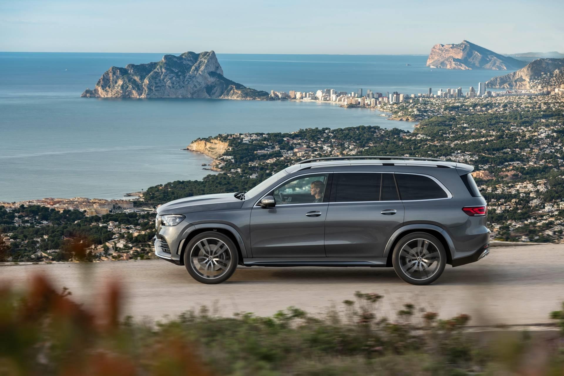giá bán Mercedes-Benz GLS 2020 ảnh 2 gia ban Mercedes-Benz GLS 2020 anh 2