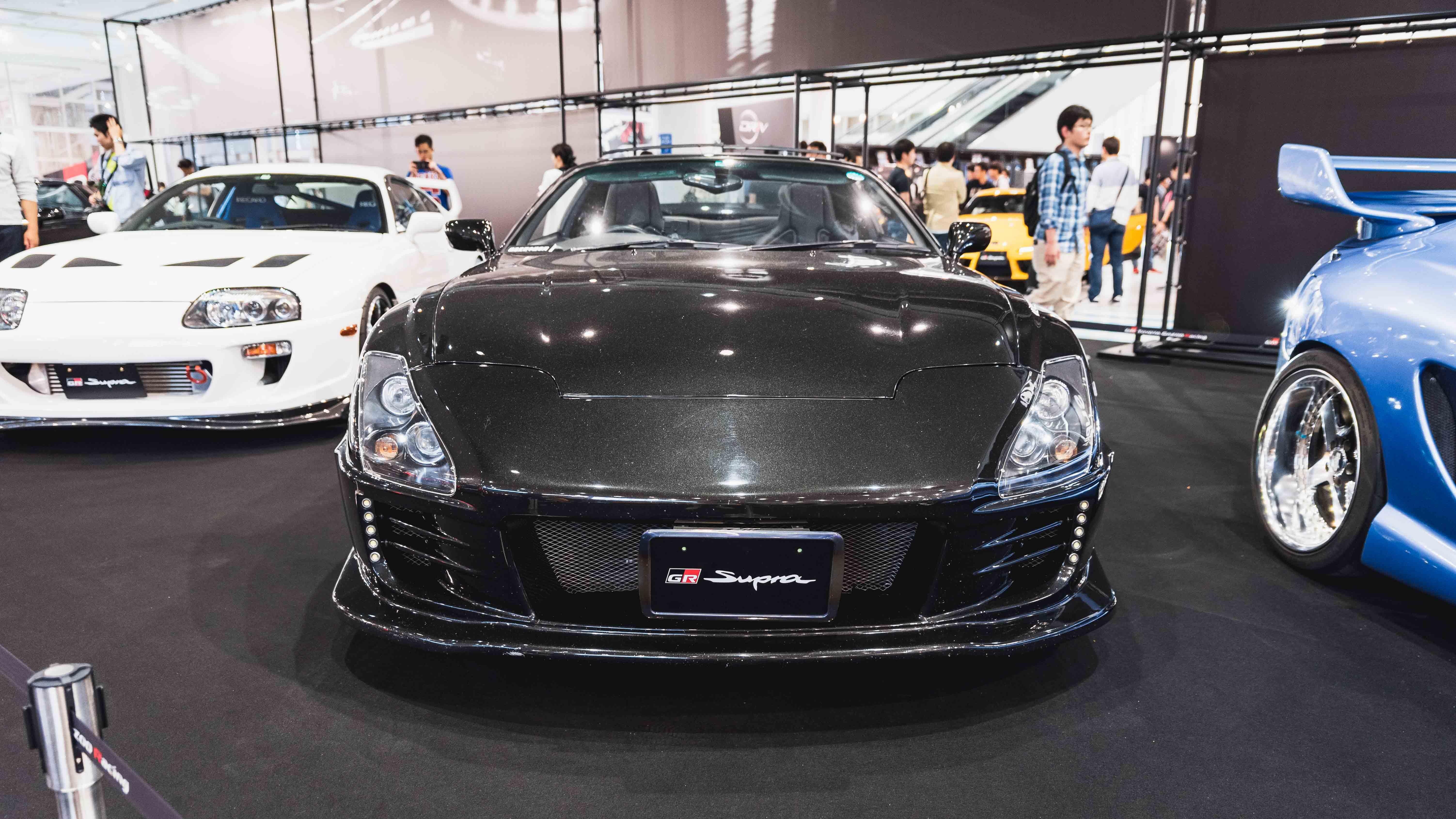 Trien lam Toyota Supra anh 2