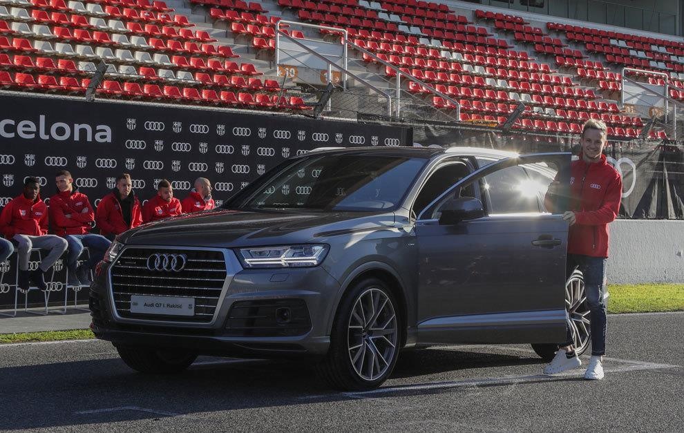 Audi thu hồi xe của các cầu thủ Barcelona ảnh 5 Audi thu hoi xe cua cac cau thu Barcelona anh 5