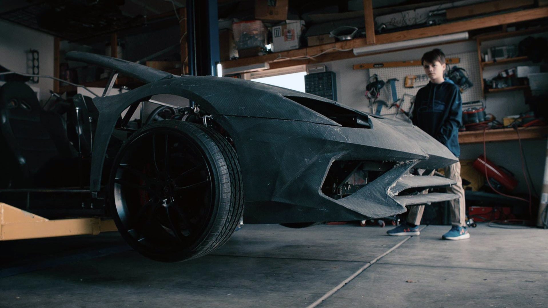 Lam Lamborghini Aventador bang may in 3D anh 3