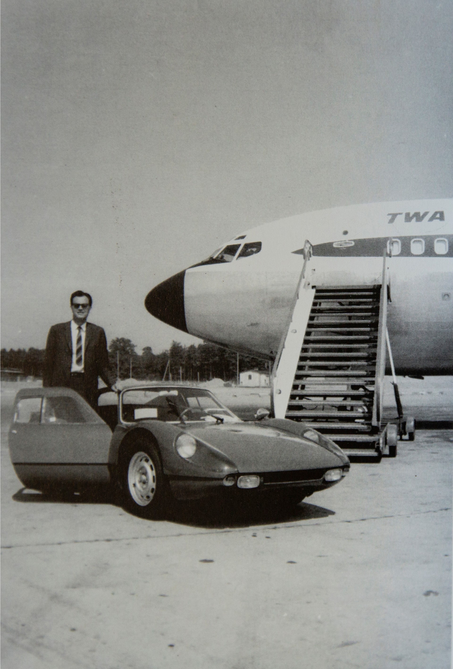 Tang bo suu tap xe co 10 trieu USD anh 3