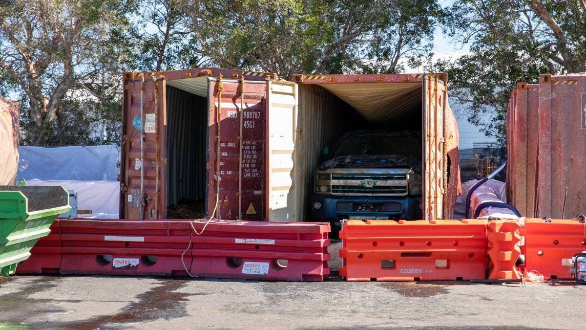 Chevrolet Silverado chim duoi bien anh 6