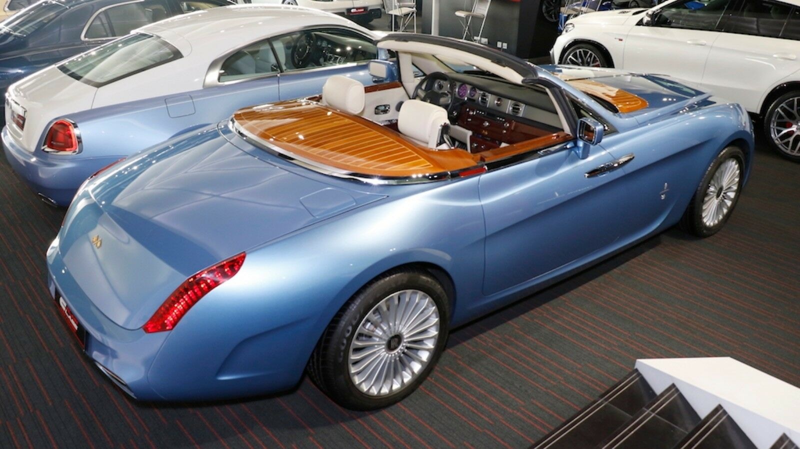 Xe Rolls-Royce e hang 8 nam anh 3