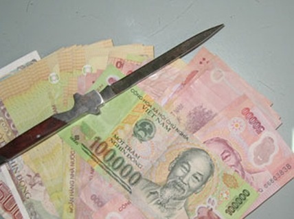 Mao danh cong an, cuop tien con bac hinh anh
