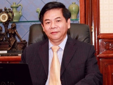 Pham Trung Cang lien doi voi bau Kien ra sao? hinh anh
