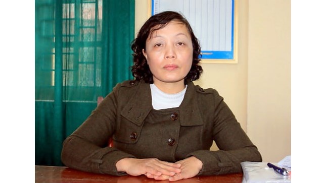 Pho hieu truong cat nat 1,8 trieu dong giua cuoc hop hinh anh