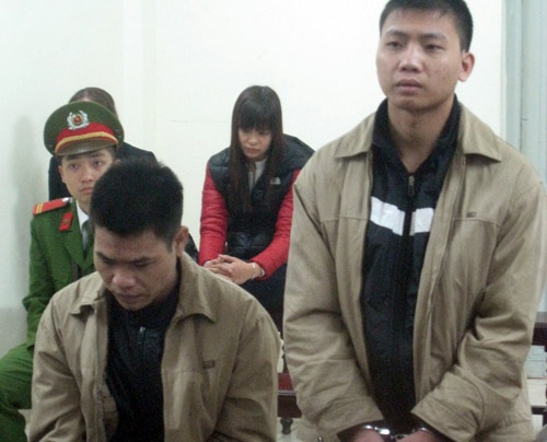 Nguoi tat axit bat ngo khai them ke chu muu vu an hinh anh