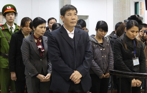 Vu nhan ban xet nghiem: An cao nhat mot nam tu hinh anh