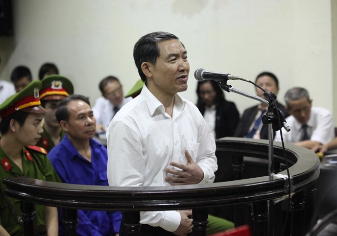 Toa bat ngo quay lai phan xet hoi Duong Chi Dung hinh anh