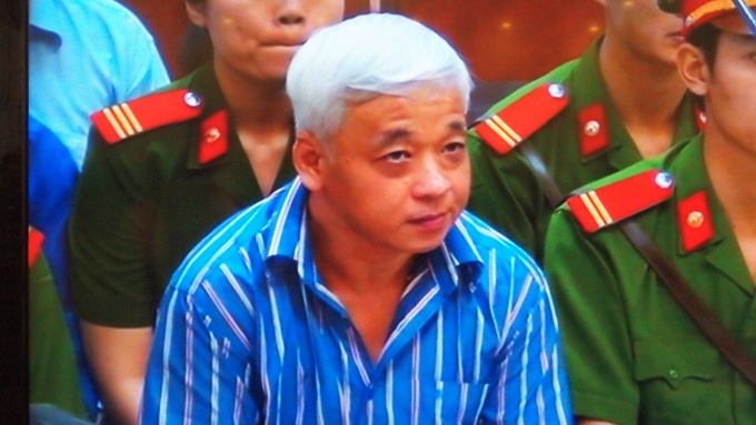 Vi sao luat su kien nghi Quoc hoi giam sat vu bau Kien? hinh anh