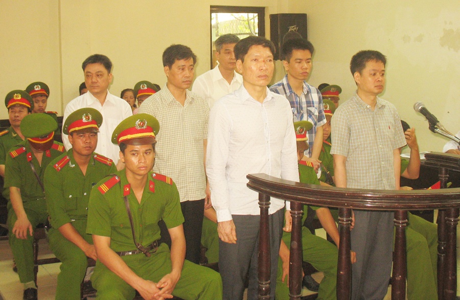 Dương Tự Trọng cùng các đồng phạm tại phiên xử phúc thẩm.
