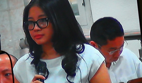 Vợ bầu Kiên cũng có mặt tại tòa sáng 27/5. Ảnh: Đỗ Mến.