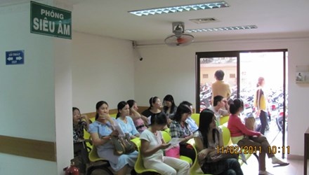 Hon mot trieu cap vo chong Viet bi hiem muon hinh anh