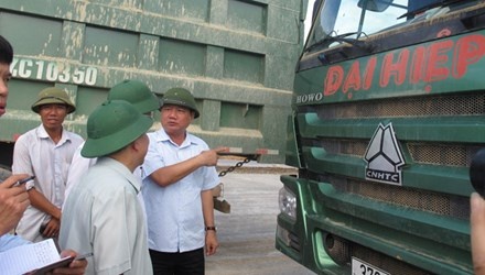 Bo truong Thang di hon 300 cay so bat xe ho vo hinh anh