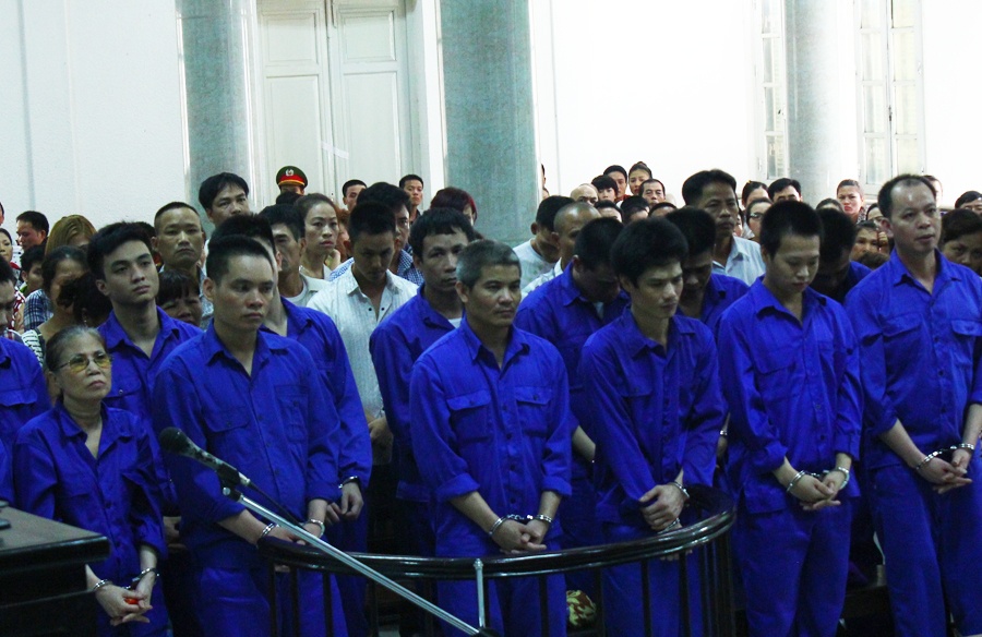Me vo Khanh 'trang' tiep tuc bi phat tu hinh anh