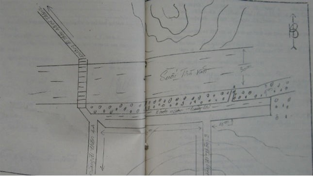 Con suối nơi tên Dũng lấy cây đá lấp xác chị Thủy để phi tang.