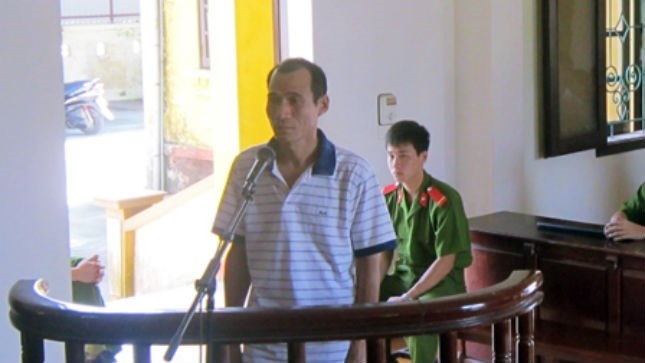 Ga chong chem vo tra an sau 13 nam tron na hinh anh