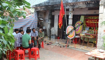Di choi ve den nha, bat ngo bi dam chet hinh anh