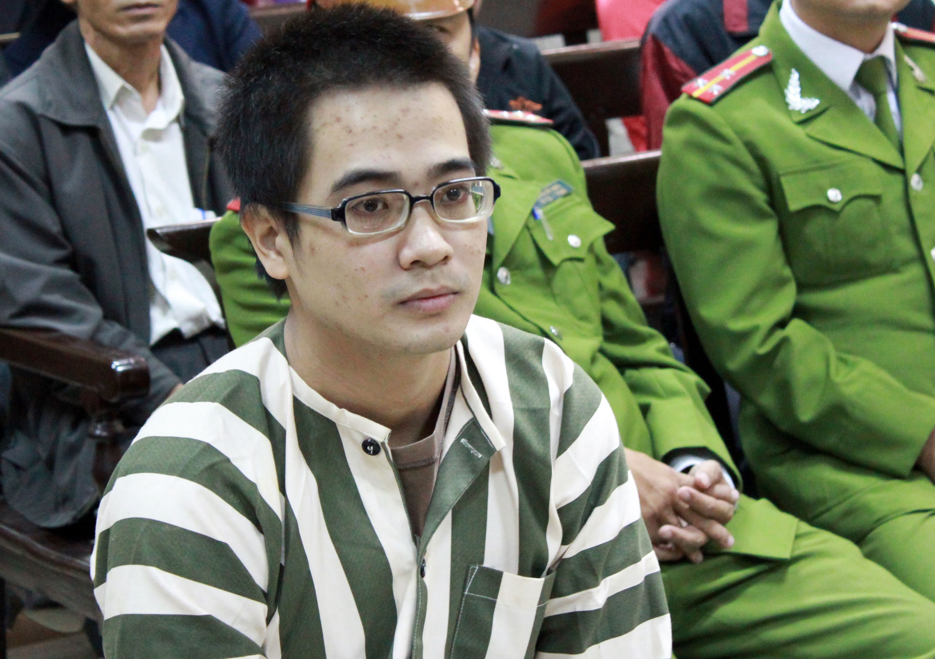 Hanh trinh gay an den luc den toi cua Nguyen Duc Nghia hinh anh
