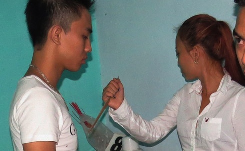 Kieu nu dam thau tim nguoi yeu cu hinh anh