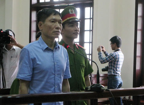 Bị cáo Nguyễn Tự Trọng tại tòa.
