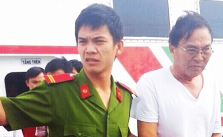 Nu dai gia thiet mang vi yeu nham 'dau gau' tham tien hinh anh