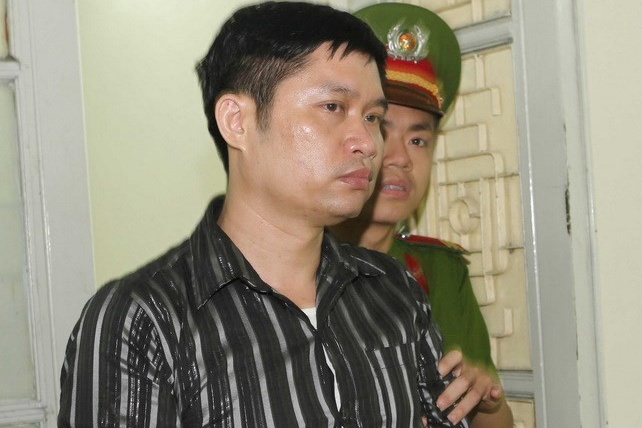 Bac si nem thi the benh nhan xuong song sap hau toa lan 2 hinh anh