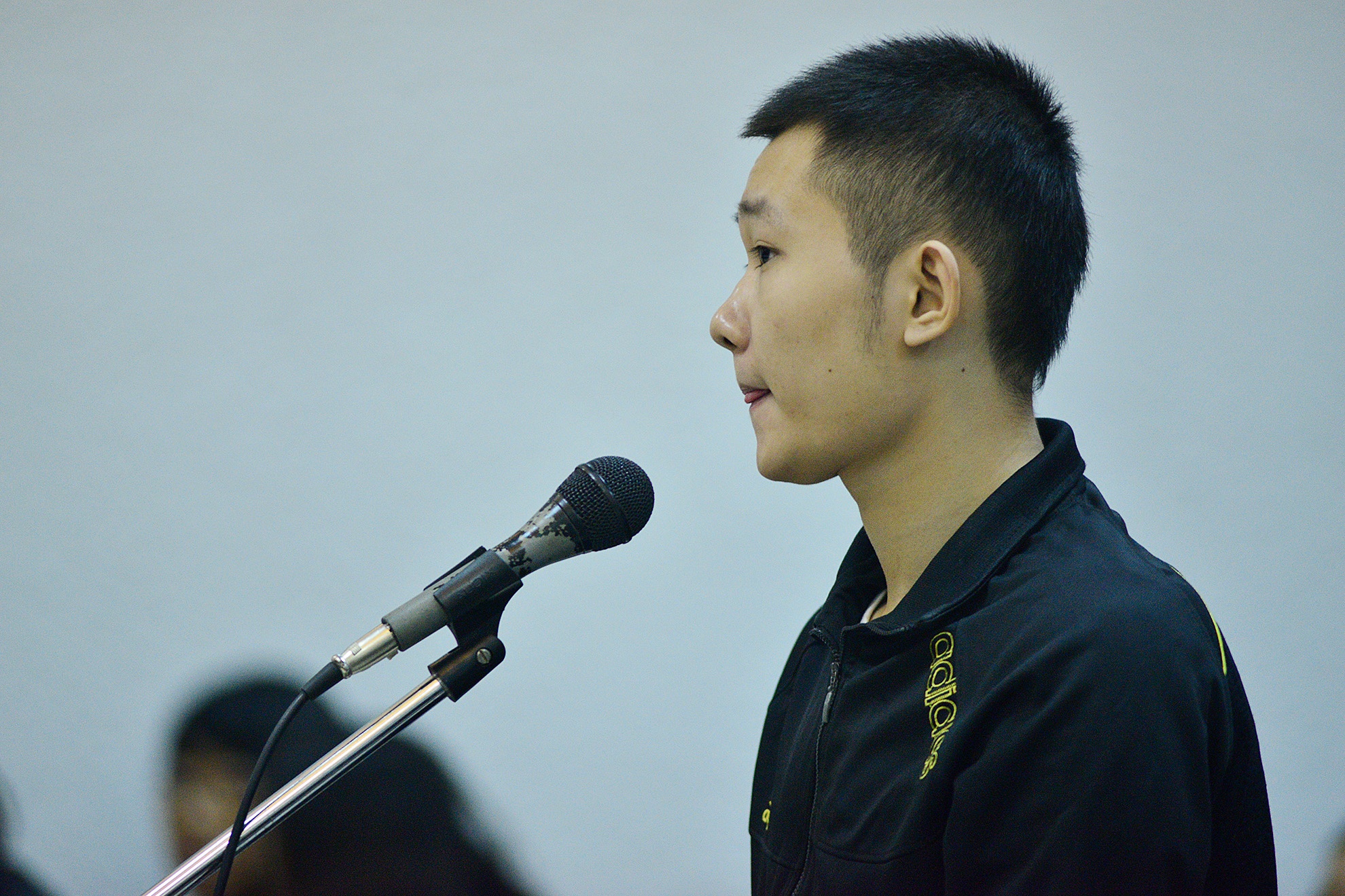 Bị cáo Khánh tại phiên tòa sáng 5/12. Ảnh: Lê Hiếu.