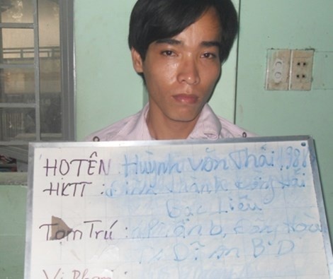 Lat mat ga giam doc 'rom' lua ca tinh lan tien hinh anh