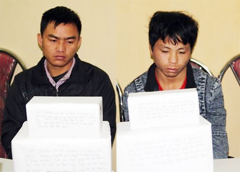 Van chuyen 8 banh heroin lay tien cong gan 33 trieu hinh anh