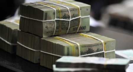 Bat nguyen pho chu tich phuong lanh luong 'gium' nguoi khac hinh anh