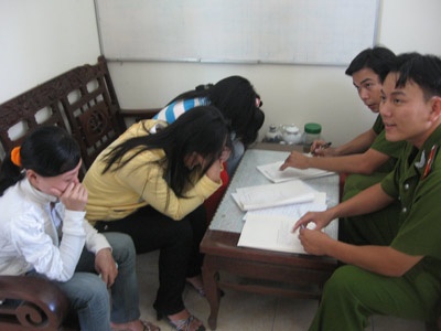 Lua ban ca 4 me con sang Trung Quoc hinh anh