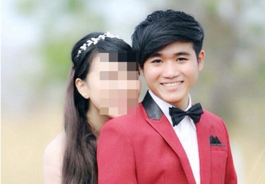 Nhan vien y te mat tich truoc ngay cuoi hinh anh