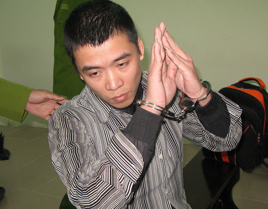 Cuu cong an phuong danh chet dong nghiep hau toa hinh anh
