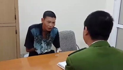 Giai cuu nguoi phu nu bi khong che bang dao bau hinh anh