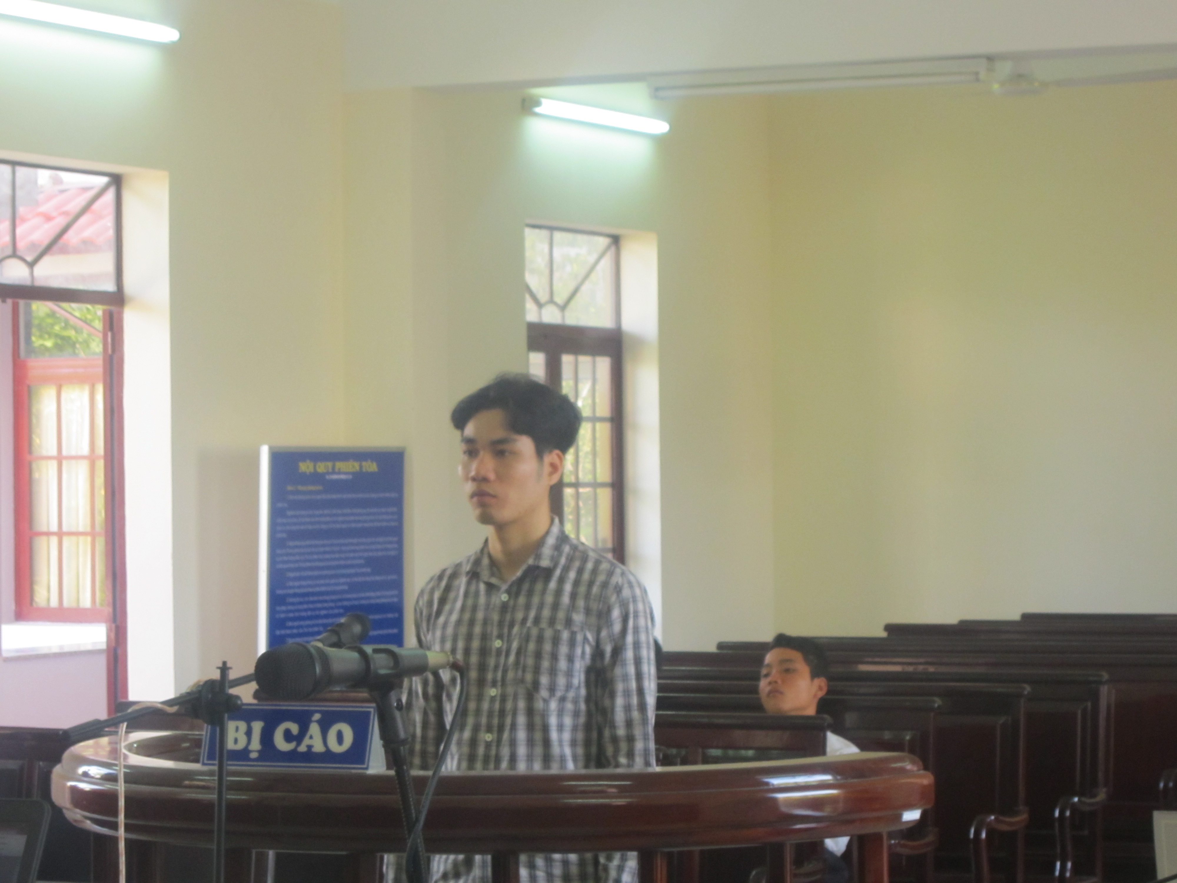 Danh pham nhan moi, pham nhan cu ngoi tu them 8 nam hinh anh