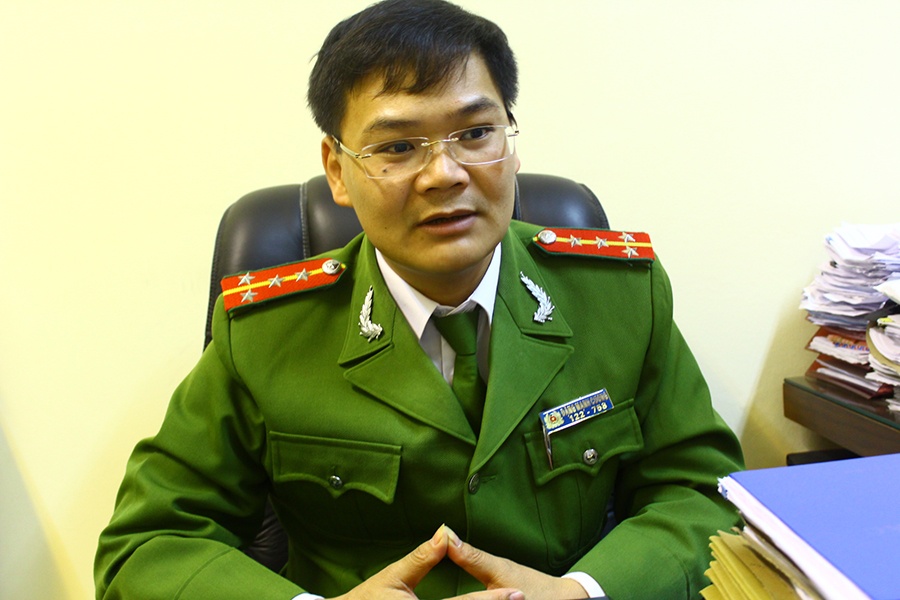 Cuoc tron chay khoi o mai dam cua co gai 9X hinh anh