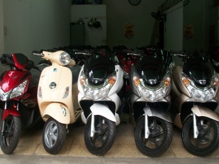 Cu nhan cong nghe trom 18 xe tay ga hinh anh