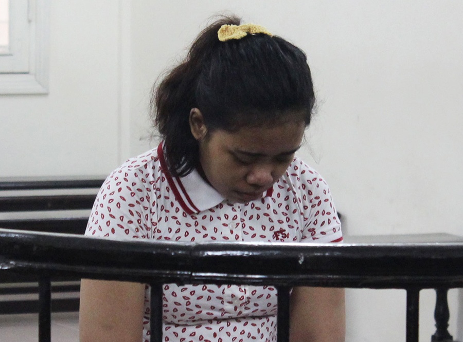 Co gai trong tre giau ma tuy trong 6 quyen truyen tranh hinh anh