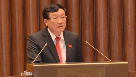 Vien truong Nguyen Hoa Binh cong khai xin loi nguoi bi oan hinh anh