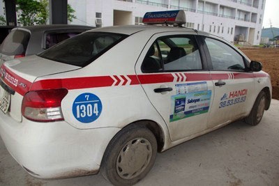 'Bi cao lay taxi de don vo con chu khong cuop' hinh anh