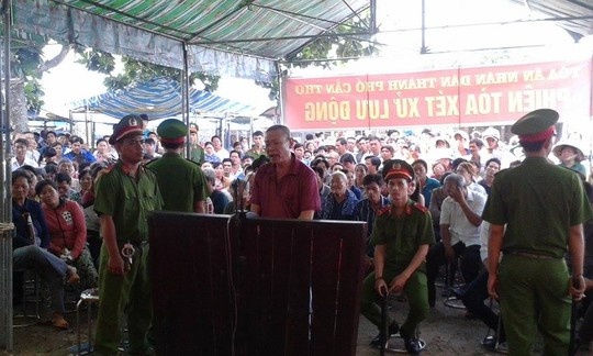 Dam chet ban vi khong den hat karaoke hinh anh