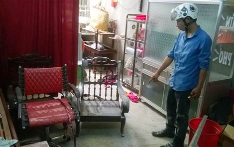 Hiện trường vụ báo xảy ra khống chế nạn nhân đòi cướp tài sản.